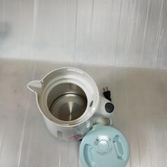 湯沸かしポットと云えばタイガー私的には綺麗だと思います、稼働品!TlGＥRケトル/(わく子)0.6~MＡＸ1.2Ｌ用!カップ麺食べたい時お湯が直ぐ沸きます!!の画像