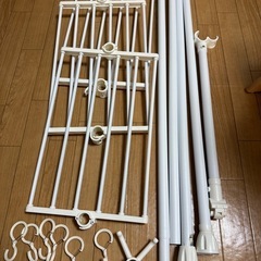 突っ張り　バッグ　棚の画像