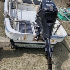 レジャーボート フラットデッキ(9.9馬力船外機付き)の画像