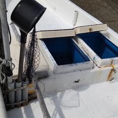 レジャーボート フラットデッキ(9.9馬力船外機付き)の画像