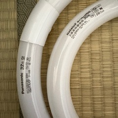 蛍光灯　丸型の画像
