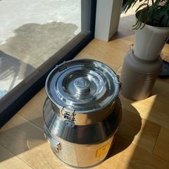 ミルク缶の画像