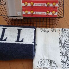 トイレブラシ&バスケット☺️他差し上げますの画像