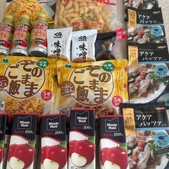 本日のみ限定‼️リンゴジュース　パン　ポトフ　うどん　トマトクリームポタージュ　紅茶　お菓子の画像