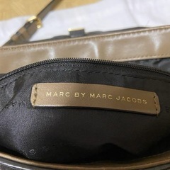 MARC JACOBS ショルダーバッグ 黒/ベージュの画像