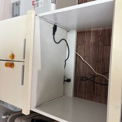 食器棚の画像