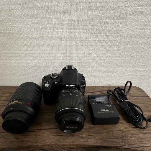 ニコン Nikon D5000 レンズ 18-55mm と　55-200mm