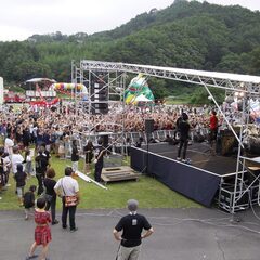 【正社員募集】橋梁塗装＆イベント関連とび工！若い仲間と一緒に楽しく働ける職場です♪の画像