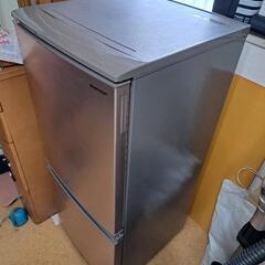 SHARP　小型冷凍冷蔵庫　の画像