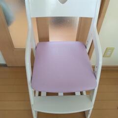学習椅子、ニトリ、の画像