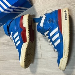 アディダス  ハイカットスニーカー　27.5cm
の画像