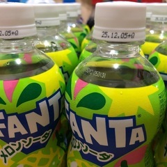 ファンタ メロンソーダー　　コカ・コーラの画像