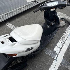 お盆休み特価！ライブディオ　ZX仕様　タイヤ新品　 の画像