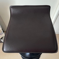 カウンターチェアーの画像