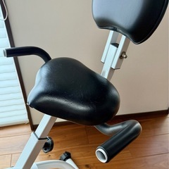 エアロバイク　室内自転車 フィットネスバイク トレーニング　ダイエット エクササイズ器具の画像