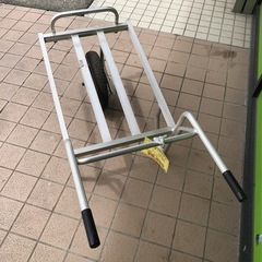 【店頭お渡し限定】(25-8-2)アルミ製コンテナカー　ハラックス　コン助　CN-40Dの画像