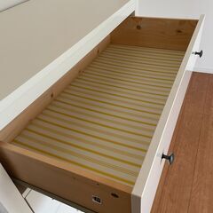 IKEA イケア HEMNES ヘムネス チェスト 3段の引き出し  8/17までに引き取りができる方の画像