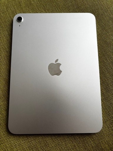 ほぼ新品　iPad 11世代　128gb シルバー