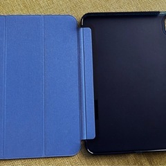 ほぼ新品　iPad 11世代　128gb シルバーの画像