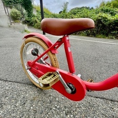 シンプルスタイルAicle18インチキッズ自転車の画像