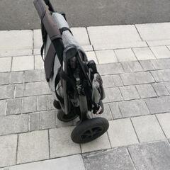 joie ベビーカー ライトトラックス(レインカバー付き) の画像
