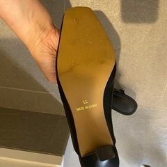 ブラック　ミュールの画像