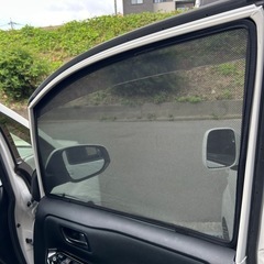 voxy80 運転席助手席サンシェード
の画像