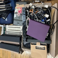 三脚、照明その他電気製品の画像