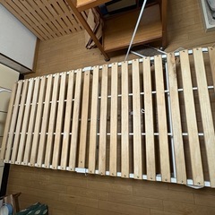 折りたたみベッドフレームの画像