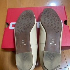 ampio ローヒールパンプス 23cmの画像