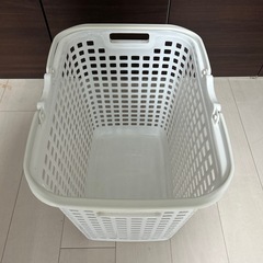 ランドリーバスケット（洗濯かご）の画像