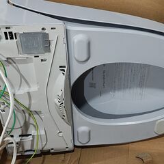 温水洗浄便座　INAX CW-RAA2-BB7　中古　美品の画像