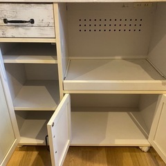 
食器棚の画像