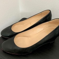 クリスチャンルブタン ブラック　パンプス　37 1/2(24CM）の画像