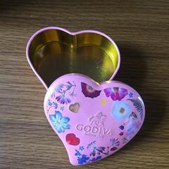 GODIVA チョコが入っていた缶の画像