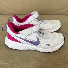 女の子⭐︎NIKEシューズ18cmの画像