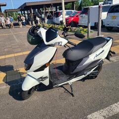 スズキ　アヴェニス125の画像