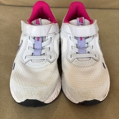 女の子⭐︎NIKEシューズ18cmの画像