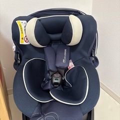 エールべべ クルット5s チャイルドシートの画像