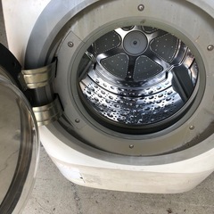 2009年製 Panasonic ドラム式洗濯機　乾燥6.0.kg/洗濯9.0kg NA-V1600L 無料❗️の画像