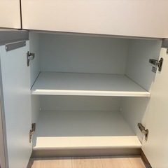 キッチン収納棚の画像