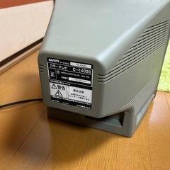 ブラウン管テレビ2台+テレビ台の画像
