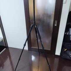 Amazon basics  アルミニウムボールヘッド三脚  の画像