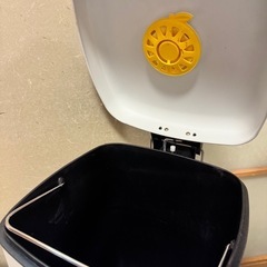 ペダル開閉 ゴミ箱 臭気防止の画像
