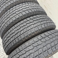 新古品❗️ジムニー175/80/16イボ付き冬タイヤアルミセットの画像