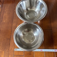 【本日引き取り希望】ボールと取手付きザルの画像