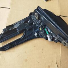 トヨタ　ヴェルファイア　R　テールライトの画像