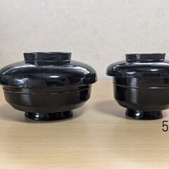 お食い初め用、木製、漆塗り、小さな器４個、蓋つきの画像