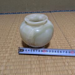 壺（装飾品）の画像