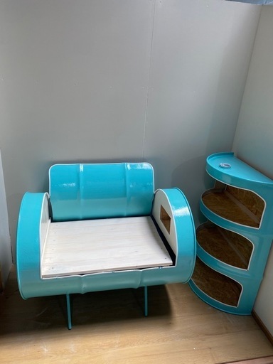 ドラム缶チェアと3段BOX